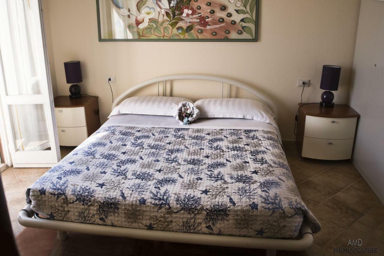 Bed and Breakfast Los Flamingos La Maddalena  Exterior foto